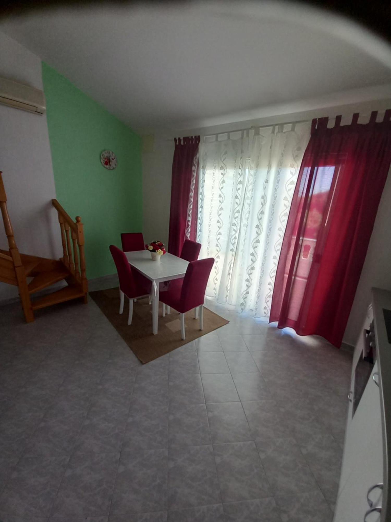 Apartments Makaus Kampor エクステリア 写真